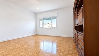 Flat in Calle VALENCIA