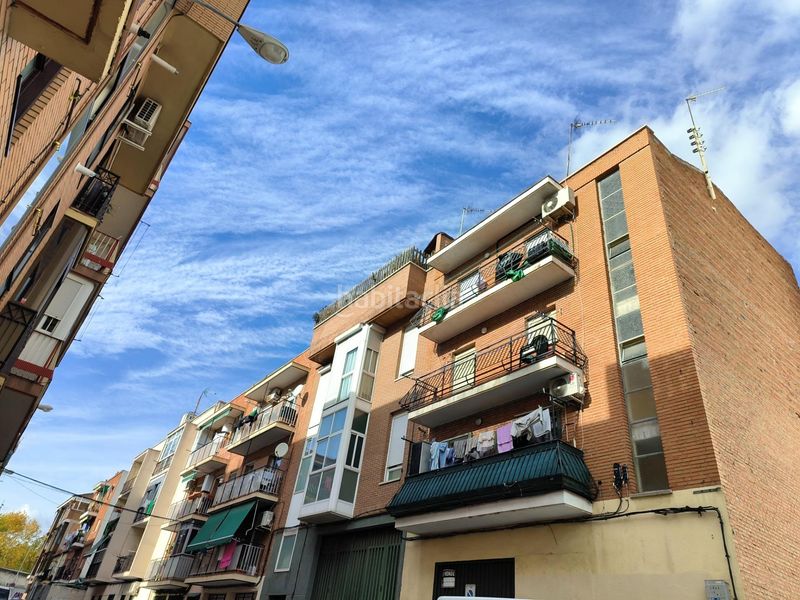 Foto 77eb392f-28bf-4d4a-816d-4542a86a5eaf. Piso luminoso piso exterior, con gran terraza, en Puerta Bonita en Madrid