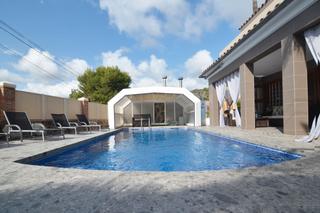Casa  Carrer torre endoménech. Villa en benicássim con excelente ubicación.