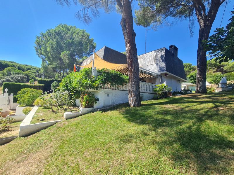 Foto a7bd44ef-b299-42eb-bc2b-c43305f574b4. Chalet preciosa propiedad en enclave único junto al pantano de san juan en San Martín de Valdeiglesias