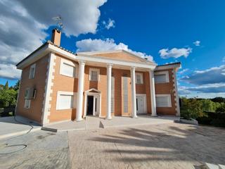 Location Chalet  Calle valle del sella. Chalet independiente actualizado disponible en alquiler