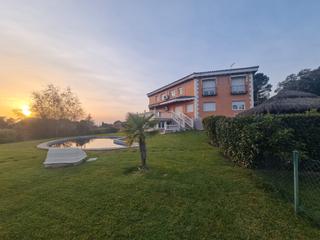 Miete Chalet  Calle valle del sella. Chalet independiente actualizado disponible en alquiler