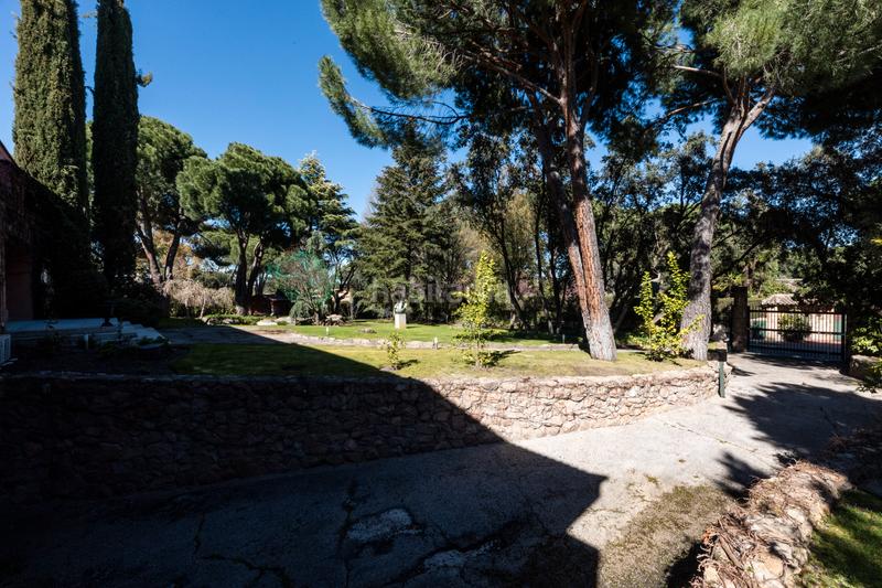 Foto 5f7a5172-c8e8-4a29-abdf-fcc64627d8bb. Casa en travesía de los almendros 7 casa / chalet independiente en venta en travesía de los almendros 7, en Boadilla del Monte
