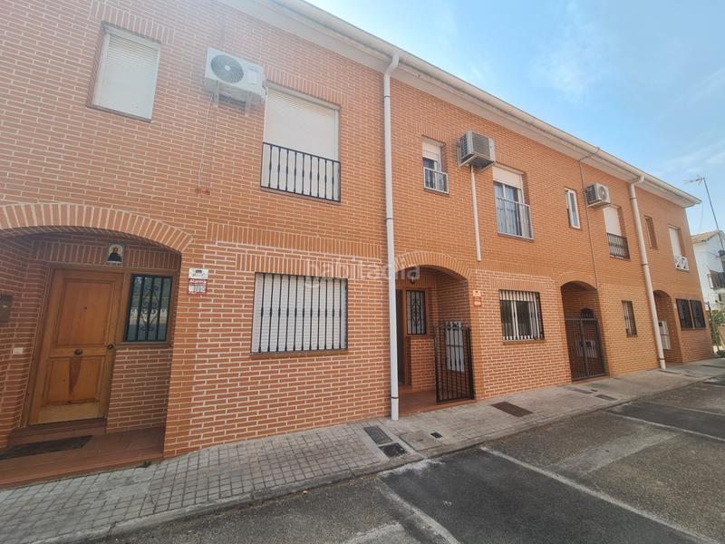 Foto ebd20531-5ba8-47be-8f28-faffddd44e23. Casa adosada en San Martín de Valdeiglesias