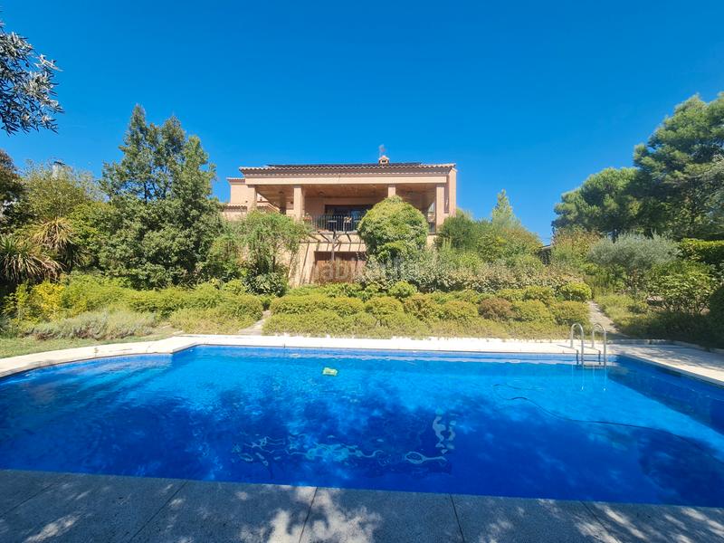 Foto 1517003f-500e-4221-b247-ad6508931a52. Chalet  independiente en perfecto estado y ubicación en Villaviciosa de Odón