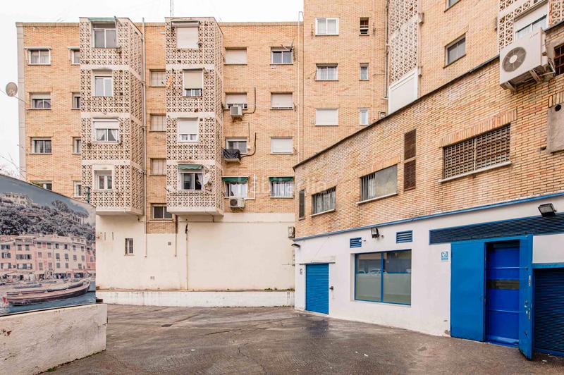 Foto b3a11d55-6421-472e-a6de-0efb21cb796d. Local commercial dans paseo de arroyomolinos 1 dans Móstoles