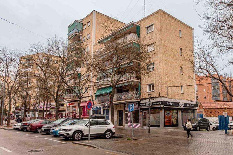 Foto d9d3fba0-7e86-4fae-8581-606b040d6594. Local commercial dans paseo de arroyomolinos 1 dans Móstoles