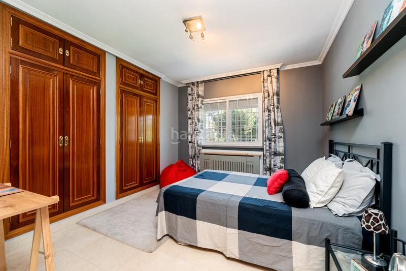 Foto 3173b3d7-bcbe-4ab1-b857-3f572edb750f. Xalet amb xemeneia calefacció aparcament piscina a Villaviciosa de Odón