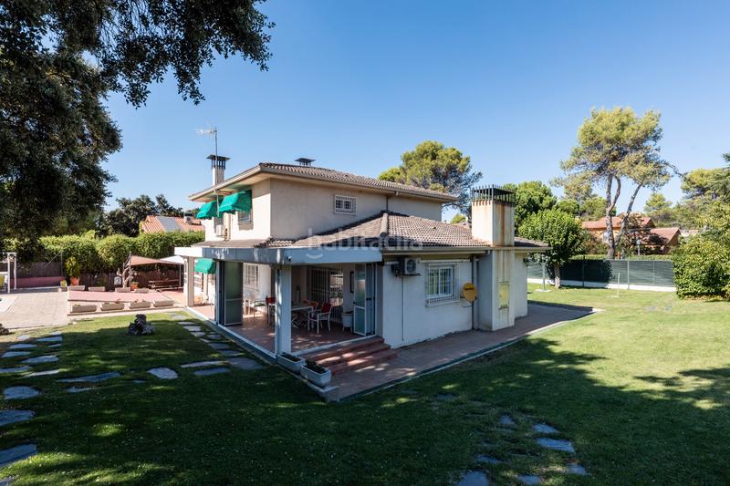 Foto 42d92bb5-a1c6-41ce-884c-d8e9cc27ae9a. Xalet amb xemeneia calefacció aparcament piscina a Villaviciosa de Odón