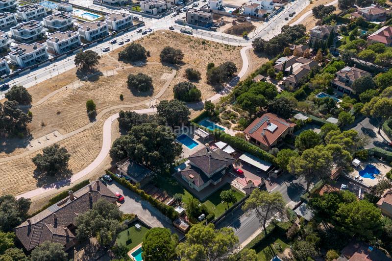 Foto 5652298f-dbfc-4bf3-b479-6116c7ab90fb. Xalet amb xemeneia calefacció aparcament piscina a Villaviciosa de Odón