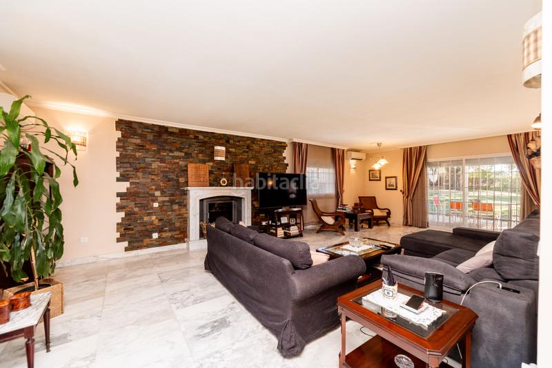 Foto 8a59f084-5aa5-4a93-b381-205f8287ea9d. Xalet amb xemeneia calefacció aparcament piscina a Villaviciosa de Odón