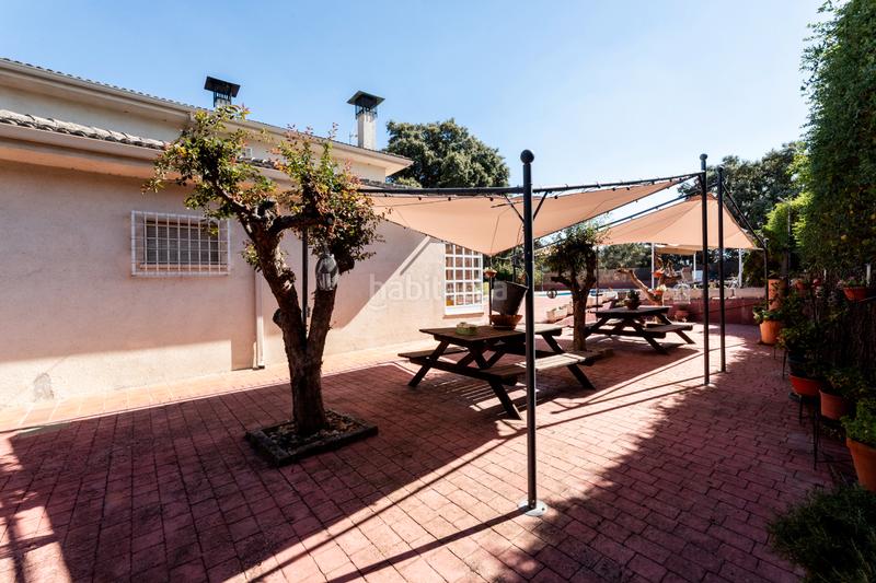 Foto c06e9061-7aef-4e42-8bcc-559cb730e1cc. Xalet amb xemeneia calefacció aparcament piscina a Villaviciosa de Odón