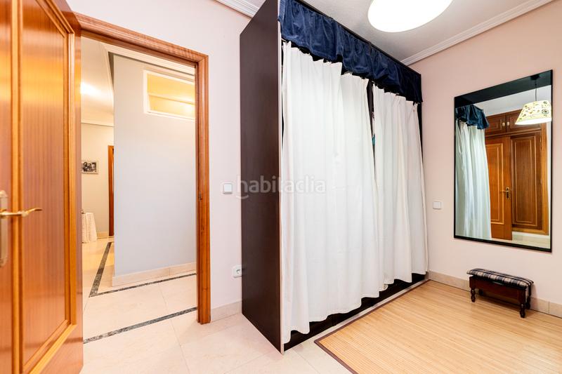 Foto ddf8cd7a-cc42-4805-83a5-3eeb99d09a7d. Xalet amb xemeneia calefacció aparcament piscina a Villaviciosa de Odón