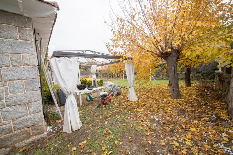 Foto 1370bb52-f914-4c68-b8a9-84ad8023ad47. Casa a calle de san gregorio 47 a Casa Amarilla Galapagar