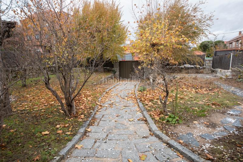 Foto a235a79f-1e2e-46a1-966b-ce526494c8fa. Casa a calle de san gregorio 47 a Casa Amarilla Galapagar