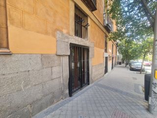 Miete Geschäftsraum in Ronda de segovia 15. ¡oportunidad única! local comercial disponible en pleno centro d