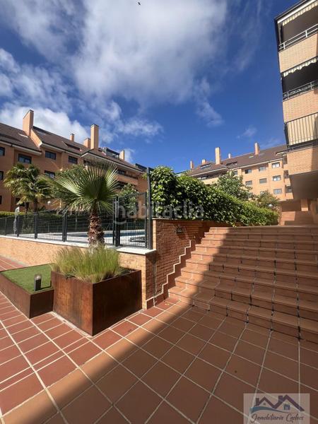 Foto 42779735-dcbf-48d6-8c6d-b6f14399842e. Appartamento con riscaldamento parcheggio piscina in Boadilla del Monte