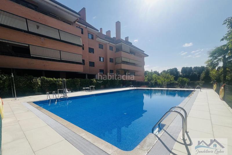 Foto ed755d65-30b2-417e-bafe-e0fe7c0de553. Appartamento con riscaldamento parcheggio piscina in Boadilla del Monte