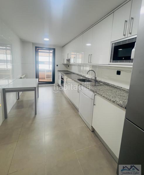 Foto 6f183f53-2a58-48d6-a607-010a603c9d39. Appartement avec chauffage parking piscine dans Casco Antiguo Boadilla del Monte