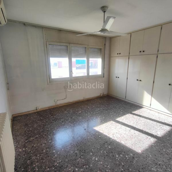 Foto 5c0b4edd-c841-44ed-8a99-cda153af297b. Pis amb xemeneia calefacció a Centre Granollers