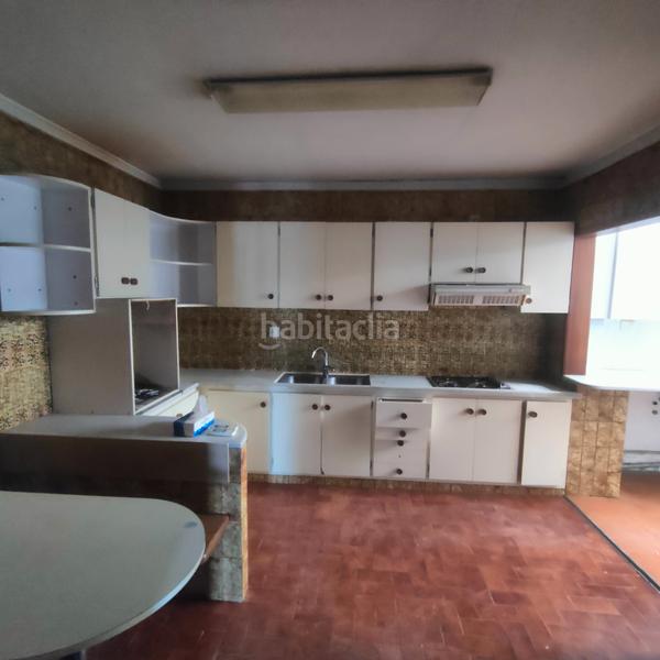 Foto 92952aef-9439-4da4-bc7a-0cde7daf0749. Pis amb xemeneia calefacció a Centre Granollers