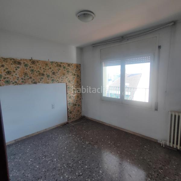 Foto d76240af-0b25-4201-981d-827e22380c42. Pis amb xemeneia calefacció a Centre Granollers