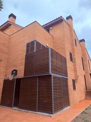 Maison jumelée à Ametlla del Vallès (L´). Casa a can camp