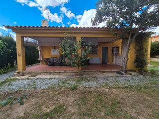House in Roda de Barà. Casa de una sola planta en el centro del pueblo!!!!