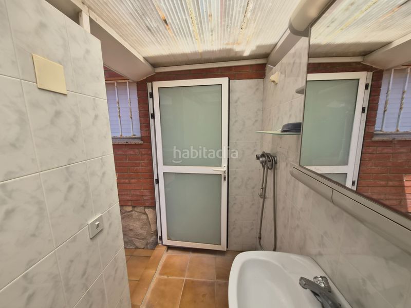 Foto 6edab150-0c78-46ba-abcd-6aa584e62d16. Chalet with fireplace heating parking in Creixell