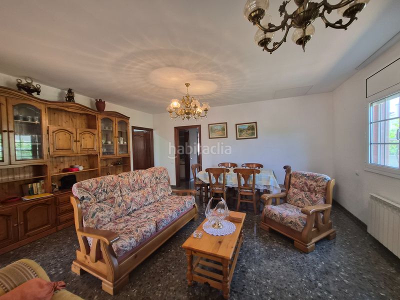 Foto a107825d-5833-4f0f-ba4d-7262f666be48. Chalet with fireplace heating parking in Creixell