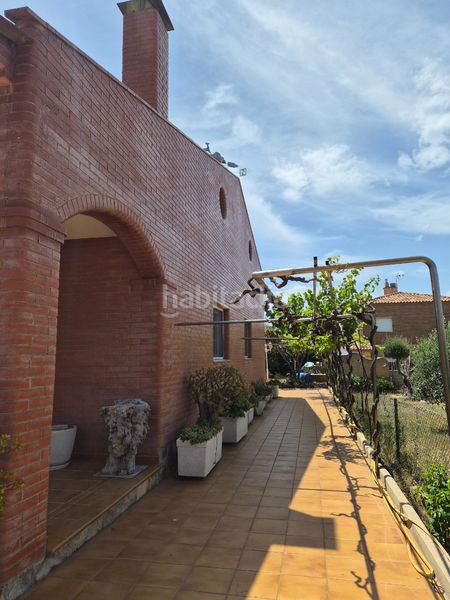 Foto b4cde39b-7f12-43cd-a3e1-fbdd0bf76daf. Chalet with fireplace heating parking in Creixell