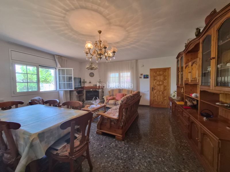 Foto bca83d31-384b-4187-98f3-f7056c42f026. Chalet with fireplace heating parking in Creixell