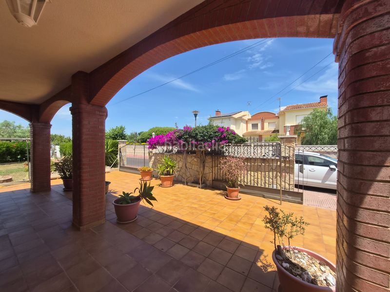 Foto e5a2aed9-78e4-4ff9-b1e1-f8cd527aeb79. Chalet with fireplace heating parking in Creixell
