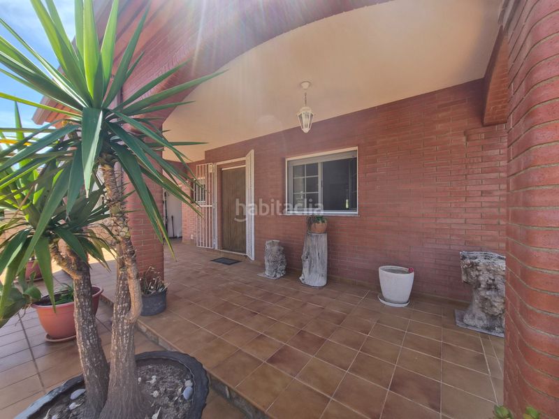 Foto ed45f773-29da-4a33-b633-56272260d375. Chalet with fireplace heating parking in Creixell