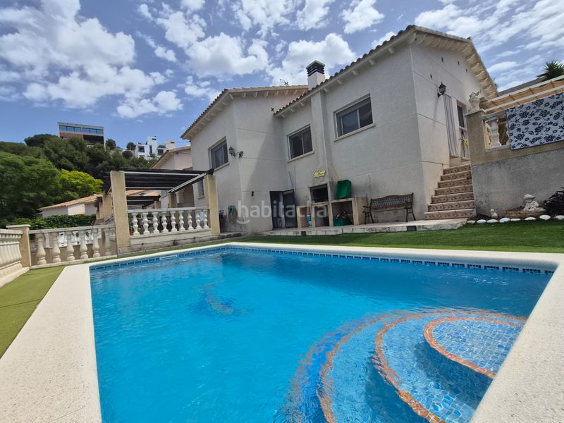 Foto afd476b9-9c3c-4909-9bb4-5bb4869b96b8. Casa amb xemeneia calefacció aparcament piscina a Roda de Barà