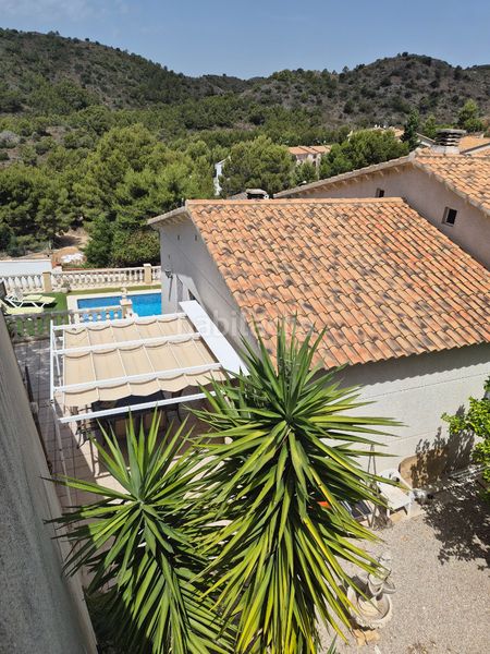Foto e0e323b9-c31e-4f7d-8a15-42c5f6905829. Casa amb xemeneia calefacció aparcament piscina a Roda de Barà