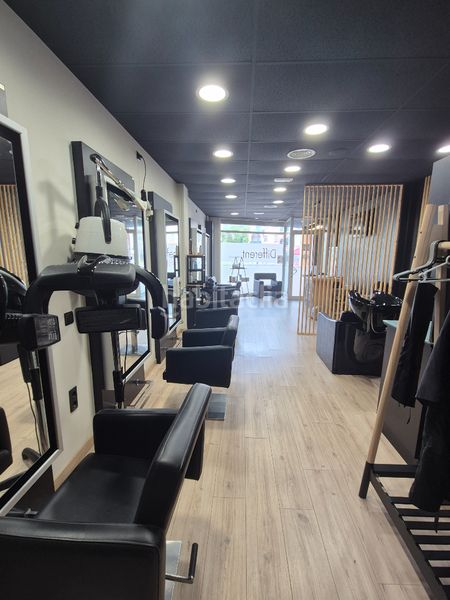 Foto 0b18e073-50b8-4c84-8692-2594494bc13b. Local comercial a Roda de Barà