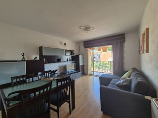 Pis a Roda de Barà. Piso en el centro del pueblo.