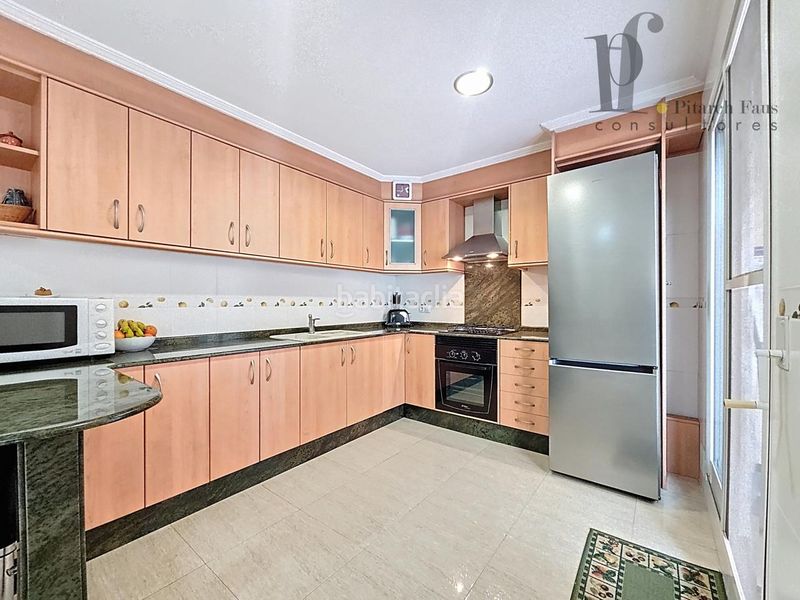 Foto 42c59a0f-f60d-444d-950d-c701e97923b7. Casa amb aparcament a Benissanó