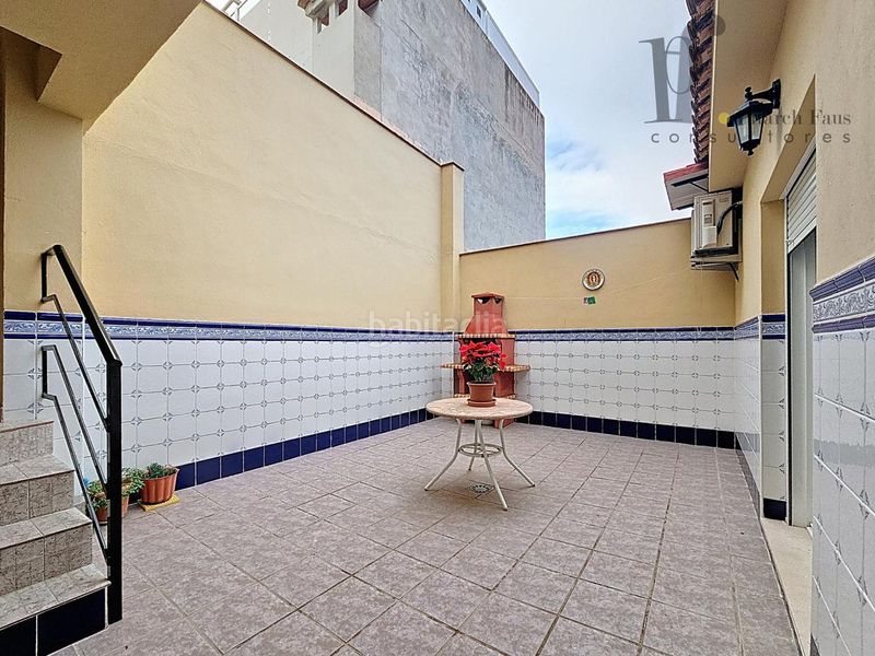 Foto 654b134b-0fd7-4076-b34b-c4f622da1e6d. Casa amb aparcament a Benissanó