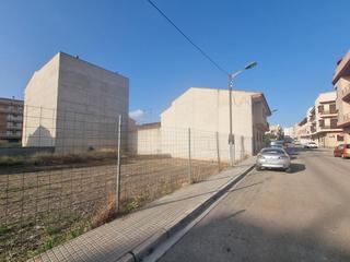 Terreny residencial  Carrer jos quirs. Este terreno a estrenar se encuentra en carrer jos quirs, 4618