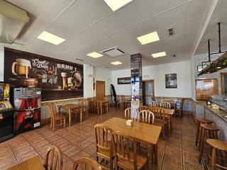 Local Comercial  Carrer de l'advocat/escriptor augusto danvila. Un bar con esencia, en pleno corazn de la pobla de vallbona