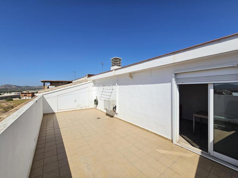 Foto cf1f97c1-5ce9-4162-9d9c-c43edebec815. Location attique avec chauffage parking dans Núcleo Urbano Pobla de Vallbona (la)