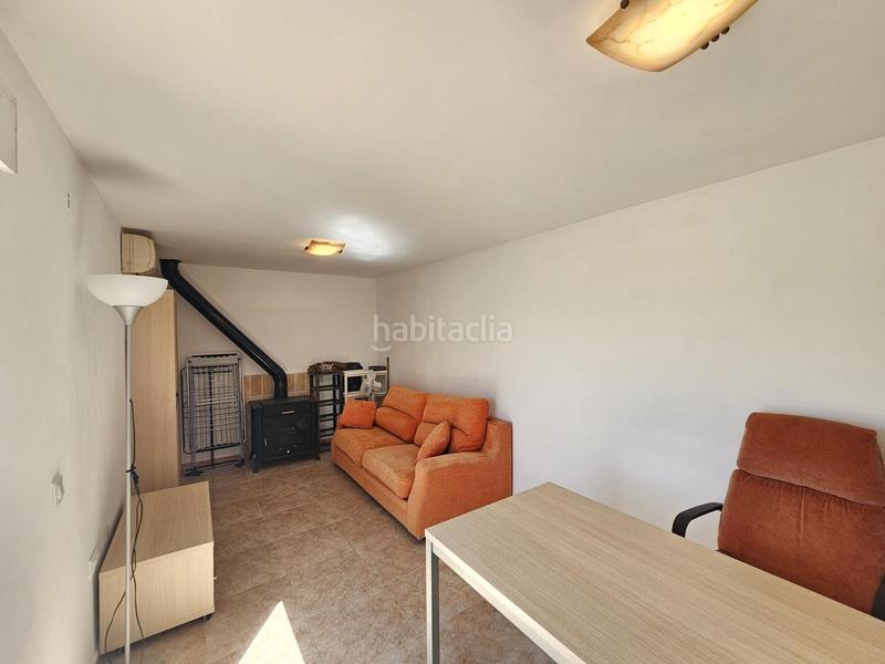 Foto 27d8f070-300e-4151-af1d-edaceaf8f397. Rent penthouse with heating parking in Núcleo Urbano Pobla de Vallbona (la)