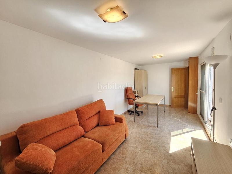 Foto 2b75b6fa-39d2-4ab7-b861-d810a8e4dd15. Rent penthouse with heating parking in Núcleo Urbano Pobla de Vallbona (la)