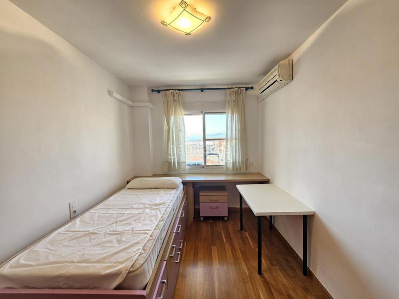 Foto f9bb590e-ff24-4dfc-80e7-2d6694268db3. Rent penthouse with heating parking in Núcleo Urbano Pobla de Vallbona (la)