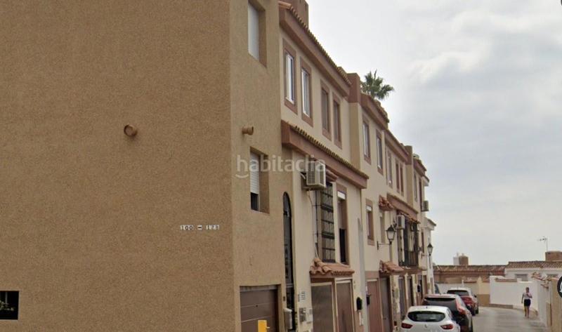 Foto c3596520-5bd7-48b1-ac87-2f6cb7634ce7. Semi detached house in San García Algeciras