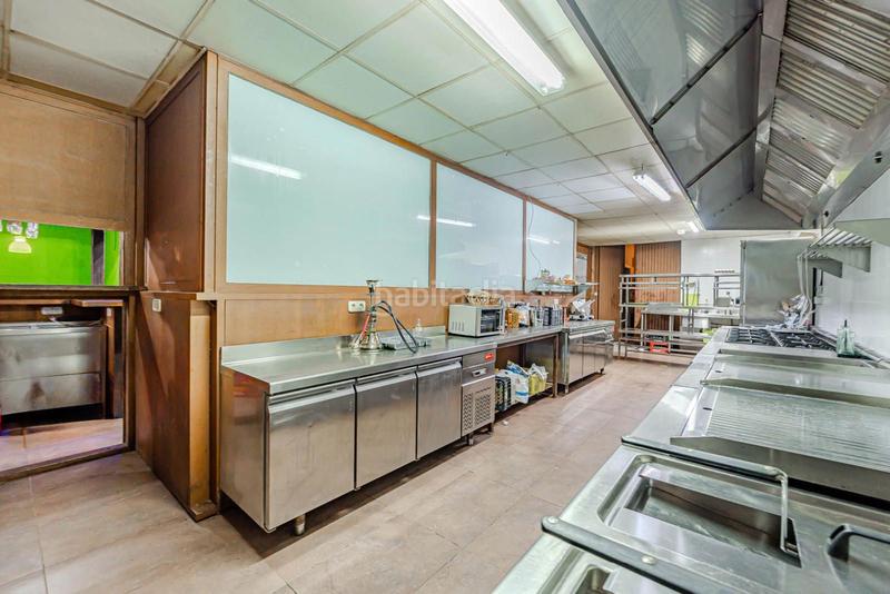 Foto 2d93d1ca-2e99-4f27-9119-c5a1a5facb71. Industrial building with heating in Yuncos