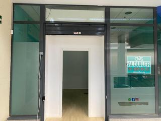 Lloguer Local Comercial  Acacias. Local en alquiler en cubas de la sagra en centro comercial