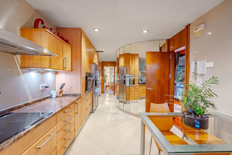 Foto 1ba49f8d-ae6f-42b7-bc65-23bd8d3ee2bf. Maison jumelée avec chauffage parking piscine dans Valdepastores-Las Encinas Boadilla del Monte